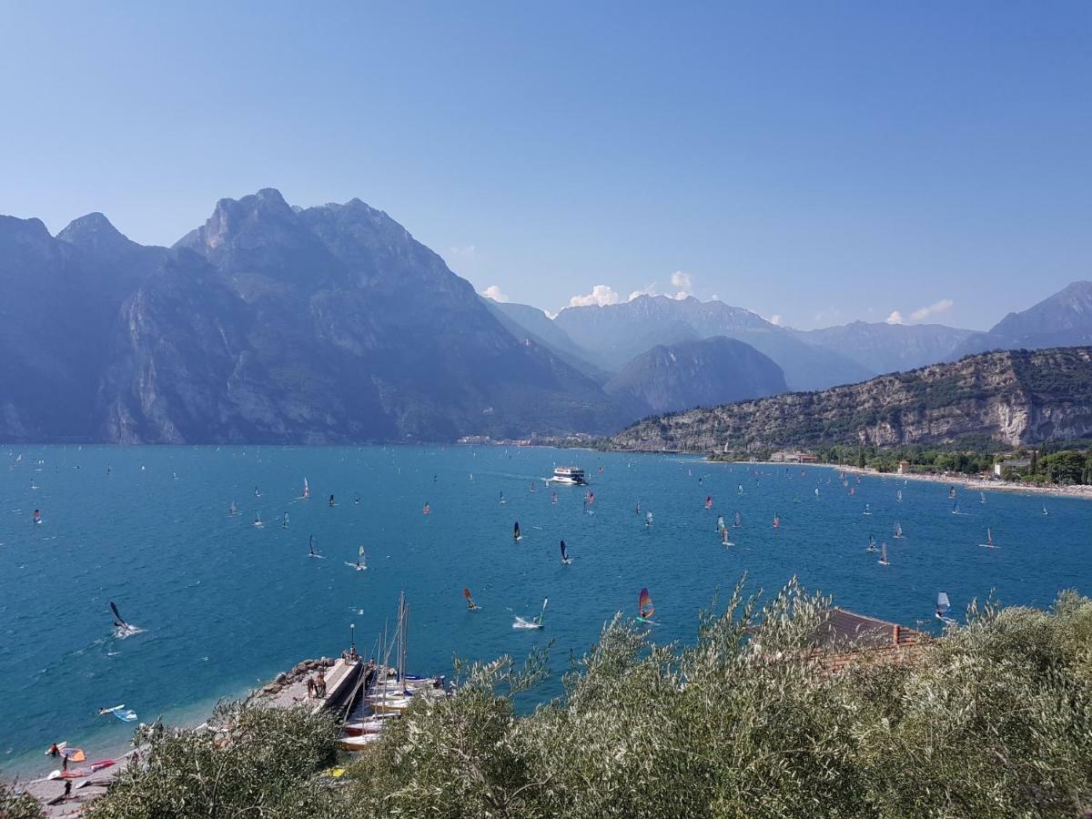 Torbole Lake Front Torbole Sul Garda Exterior foto