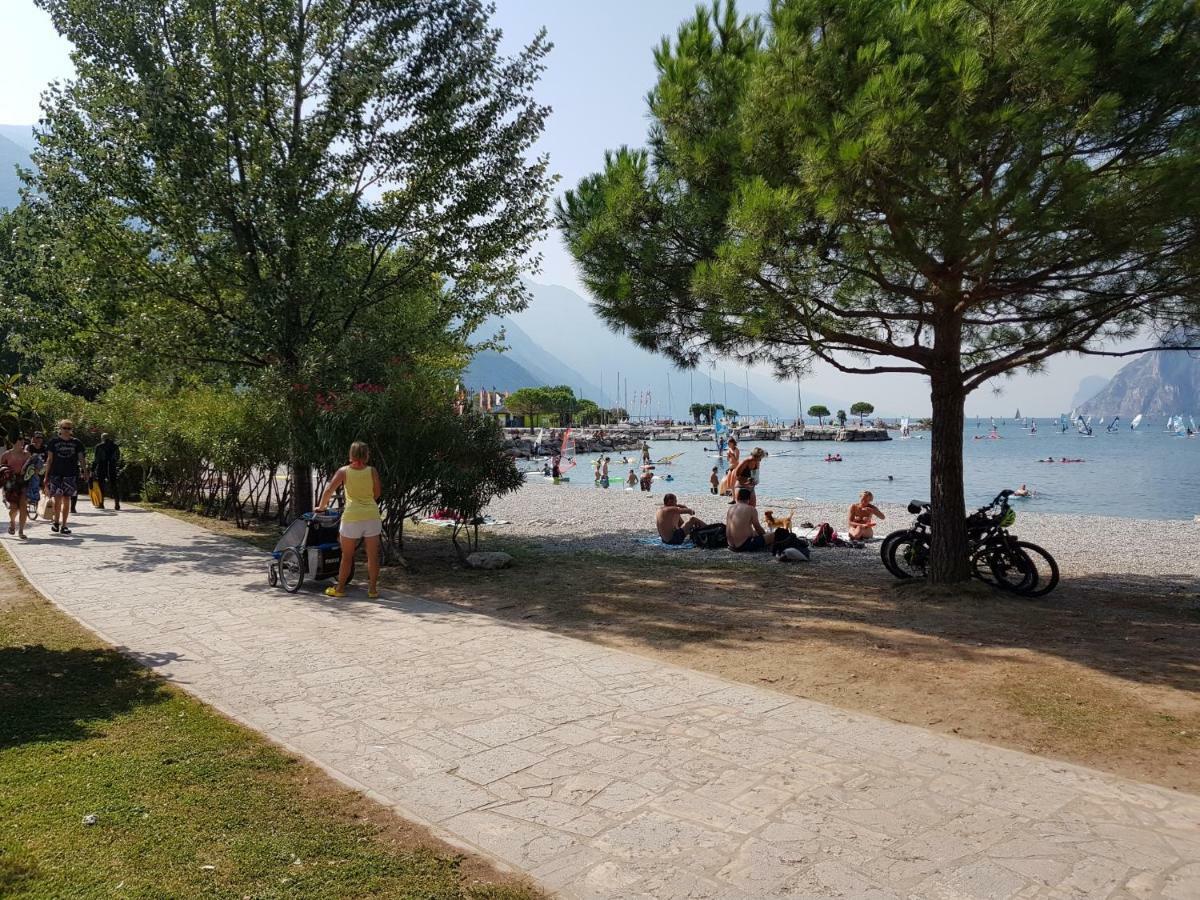 Torbole Lake Front Torbole Sul Garda Exterior foto